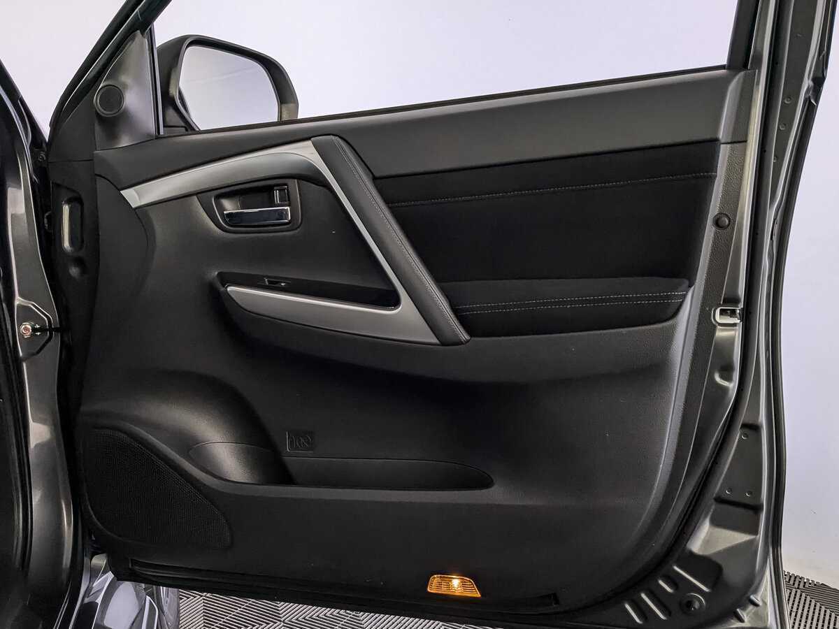 Mitsubishi Pajero Sport с пробегом — 2021 год. Фото: #22