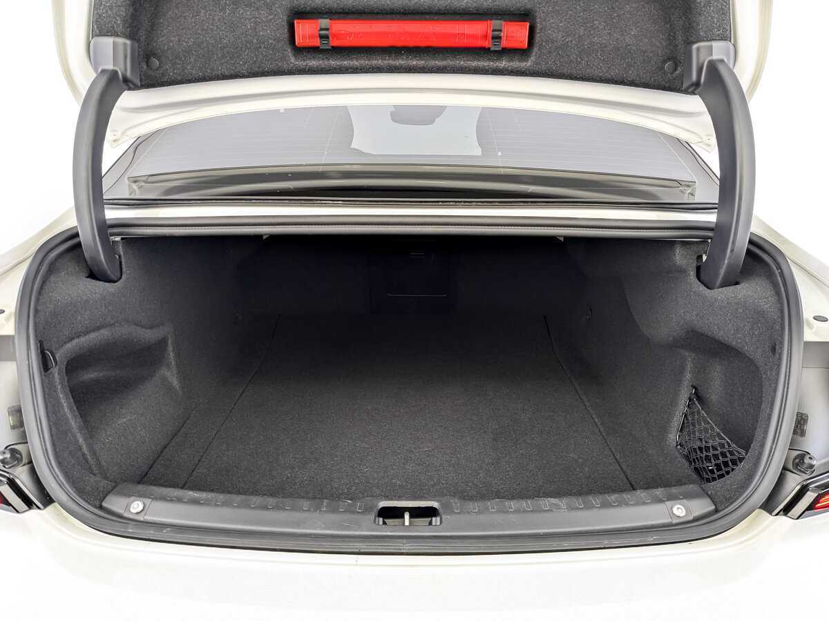 Volvo S90 с пробегом — 2021 год. Фото: #9