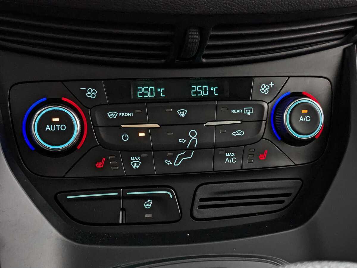 Ford Kuga с пробегом — 2018 год. Фото: #19