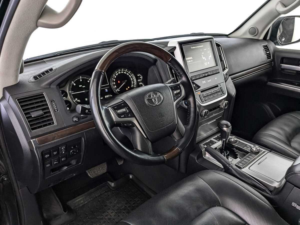 Toyota Land Cruiser с пробегом — 2019 год. Фото: #14