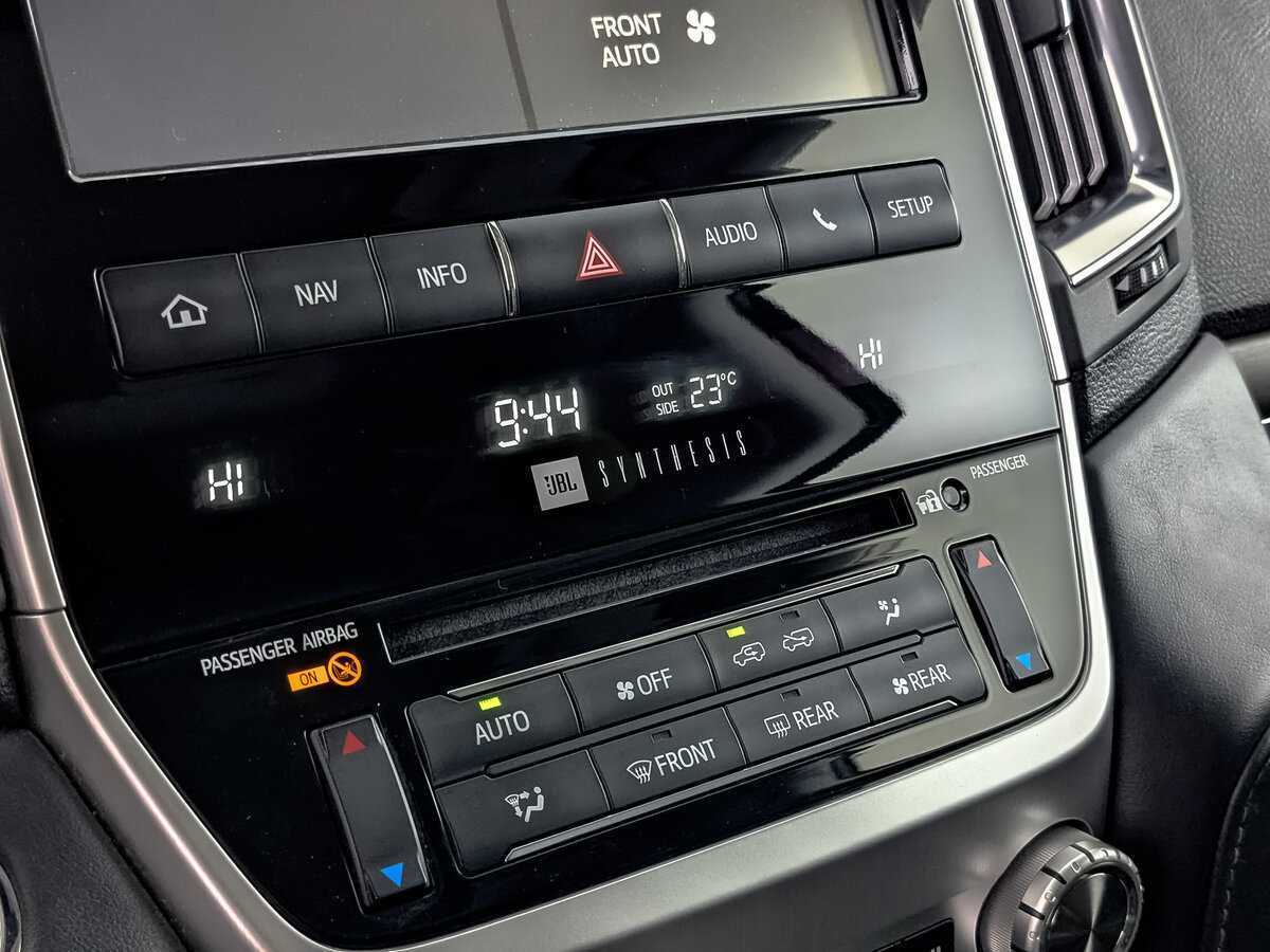 Toyota Land Cruiser с пробегом — 2019 год. Фото: #27