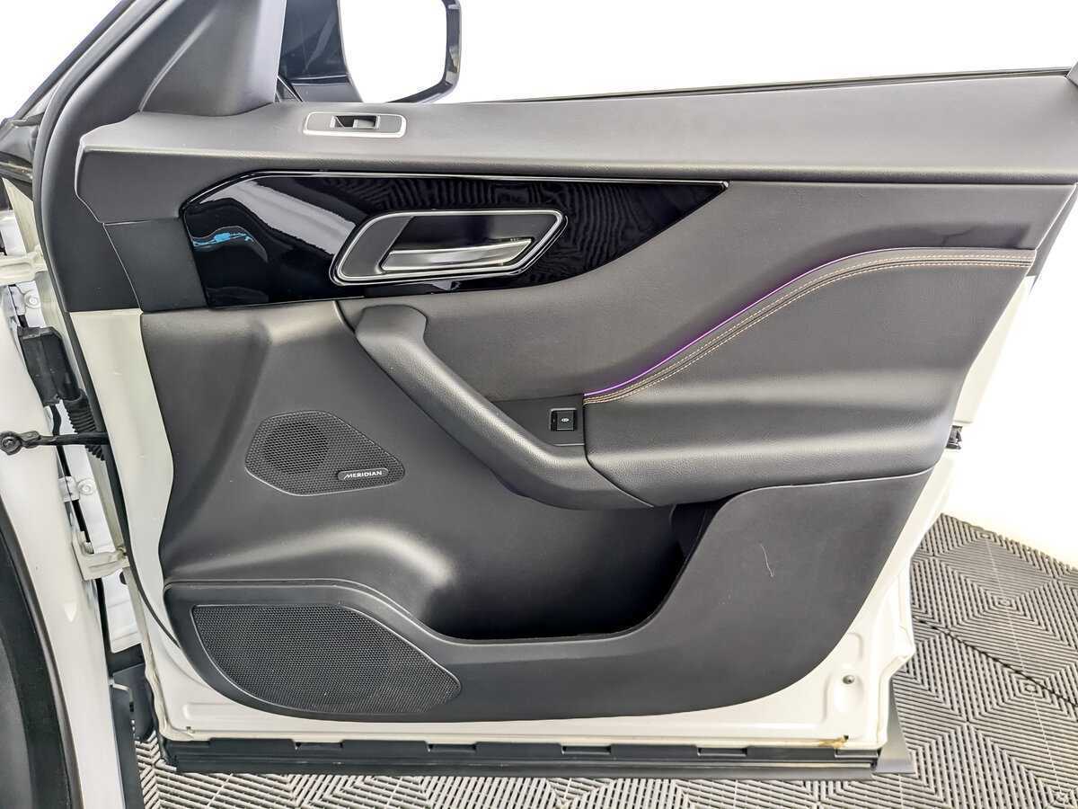 Jaguar F-Pace с пробегом — 2020 год. Фото: #25