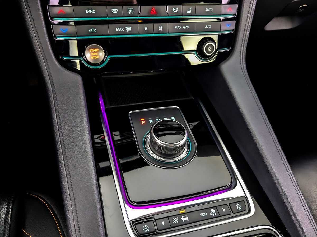 Jaguar F-Pace с пробегом — 2020 год. Фото: #26