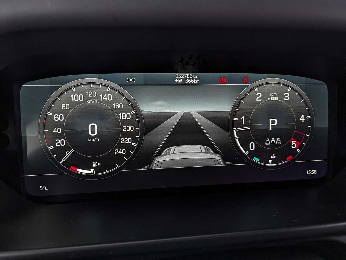 Land Rover Defender с пробегом — 2021 год. Фото: #15