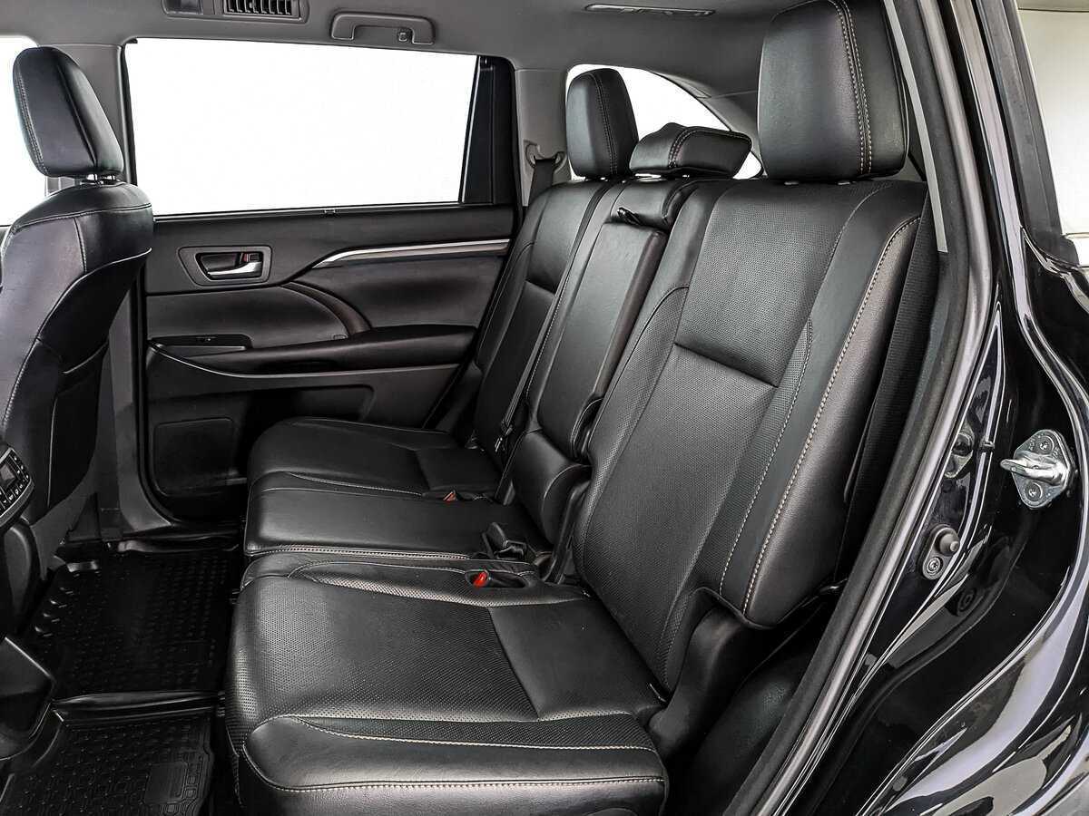 Toyota Highlander с пробегом — 2018 год. Фото: #14