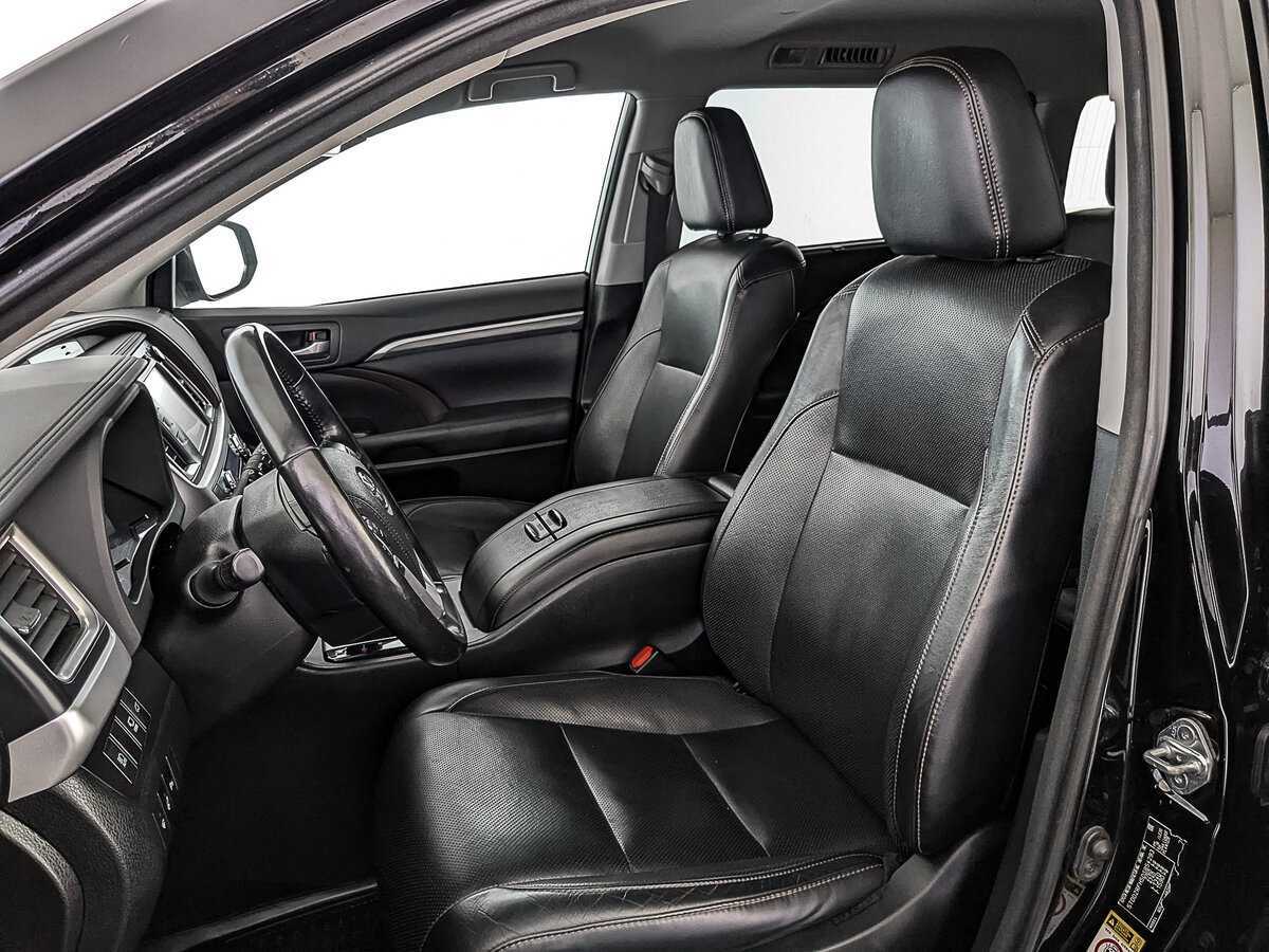Toyota Highlander с пробегом — 2018 год. Фото: #16