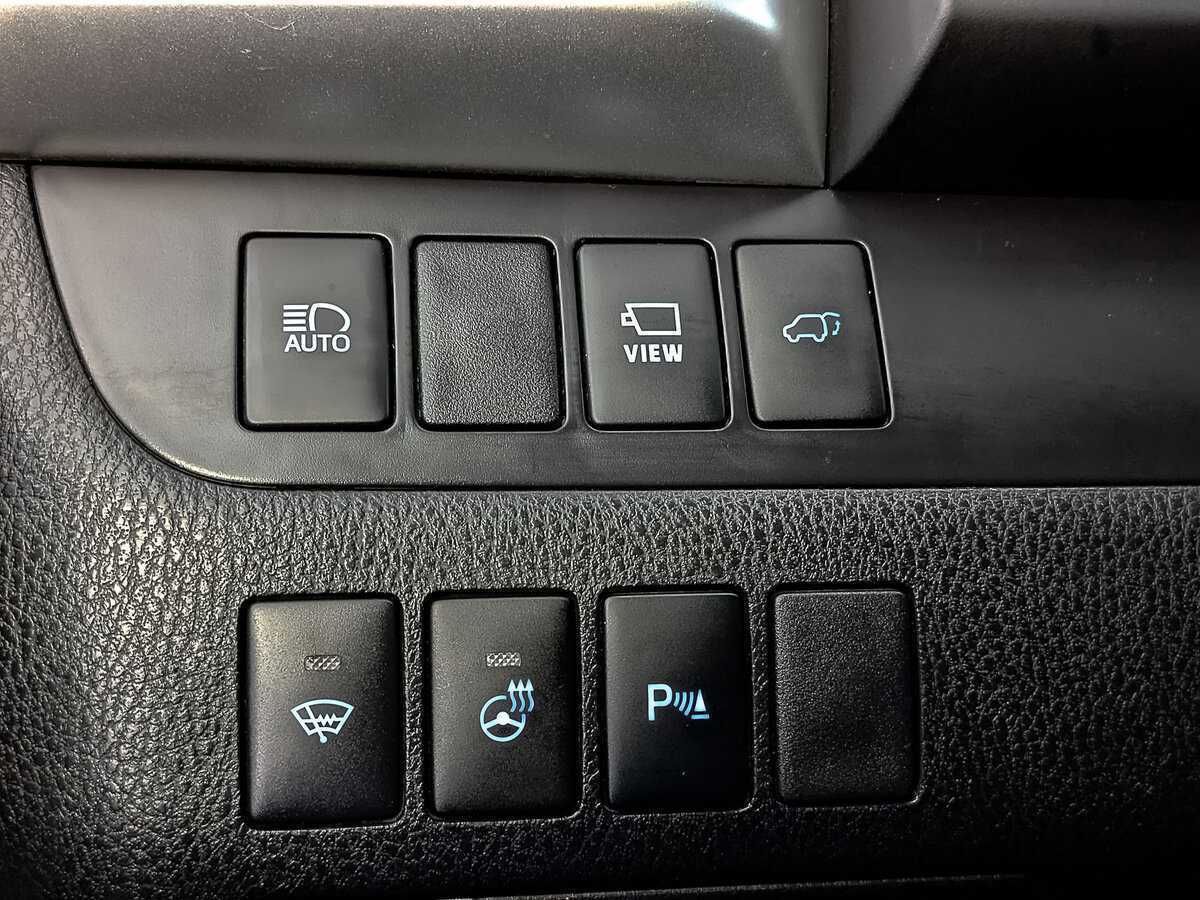 Toyota Highlander с пробегом — 2018 год. Фото: #23