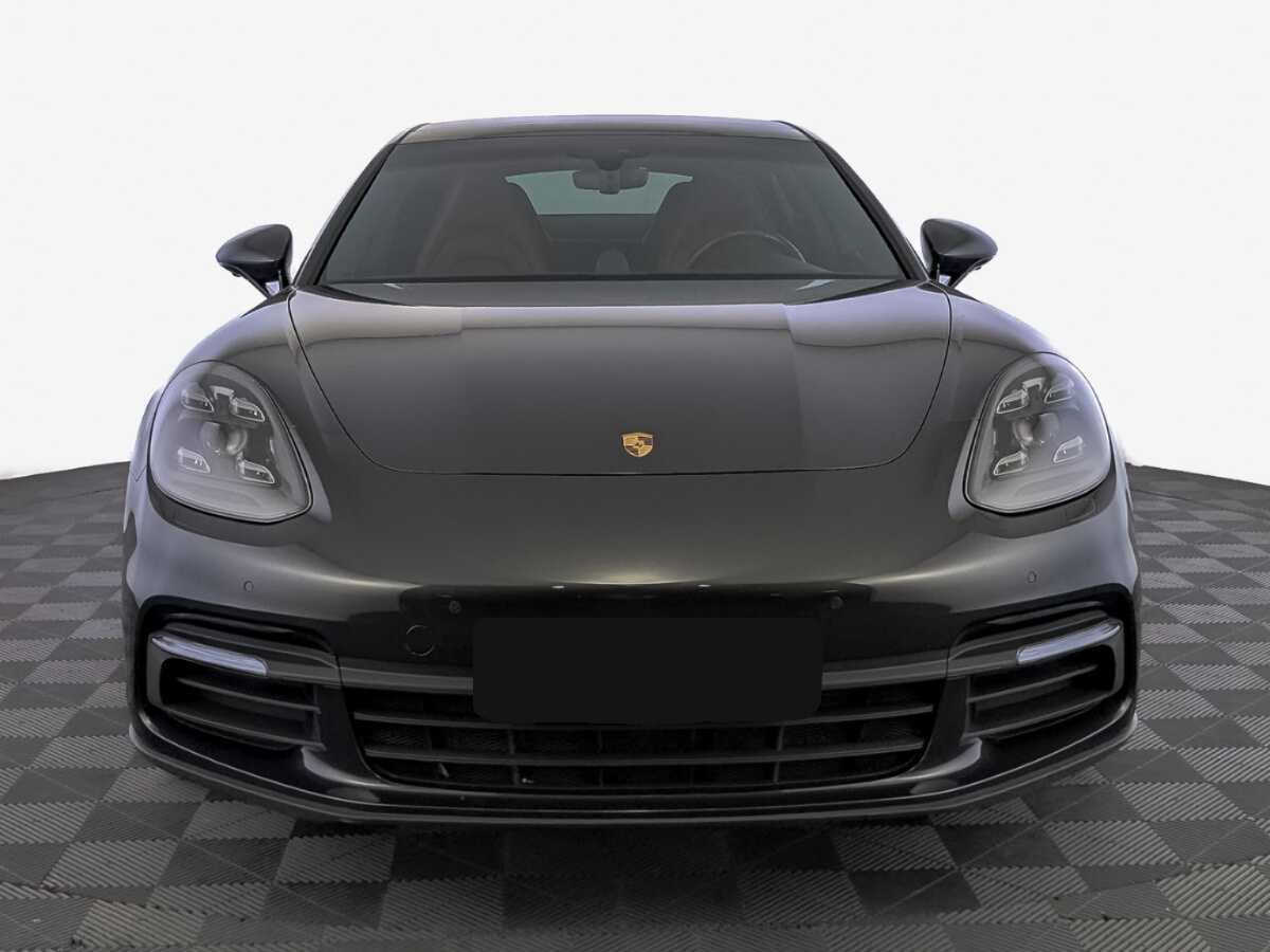 Porsche Panamera с пробегом — 2020 год. Фото: #1