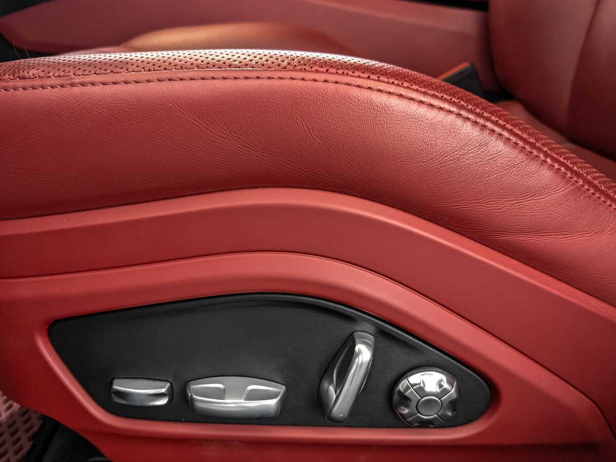 Porsche Panamera с пробегом — 2020 год. Фото: #23