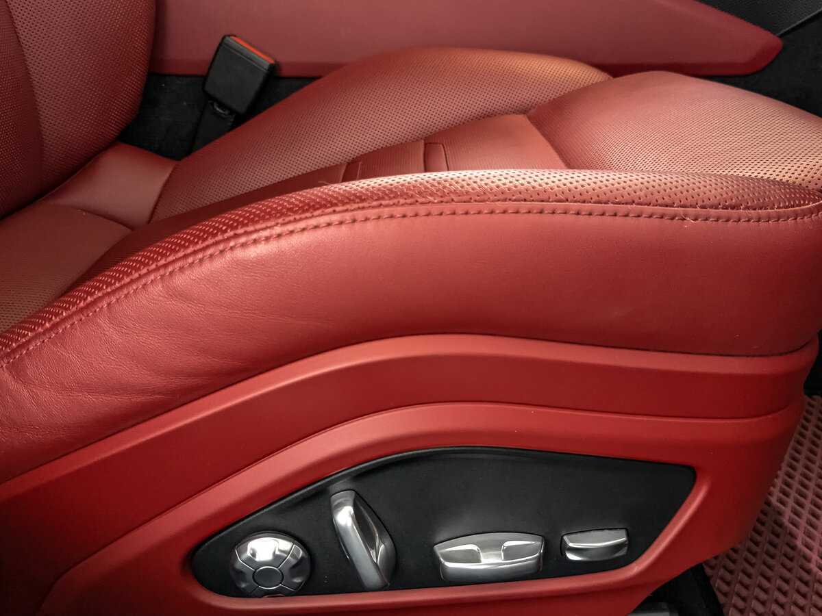 Porsche Panamera с пробегом — 2020 год. Фото: #24