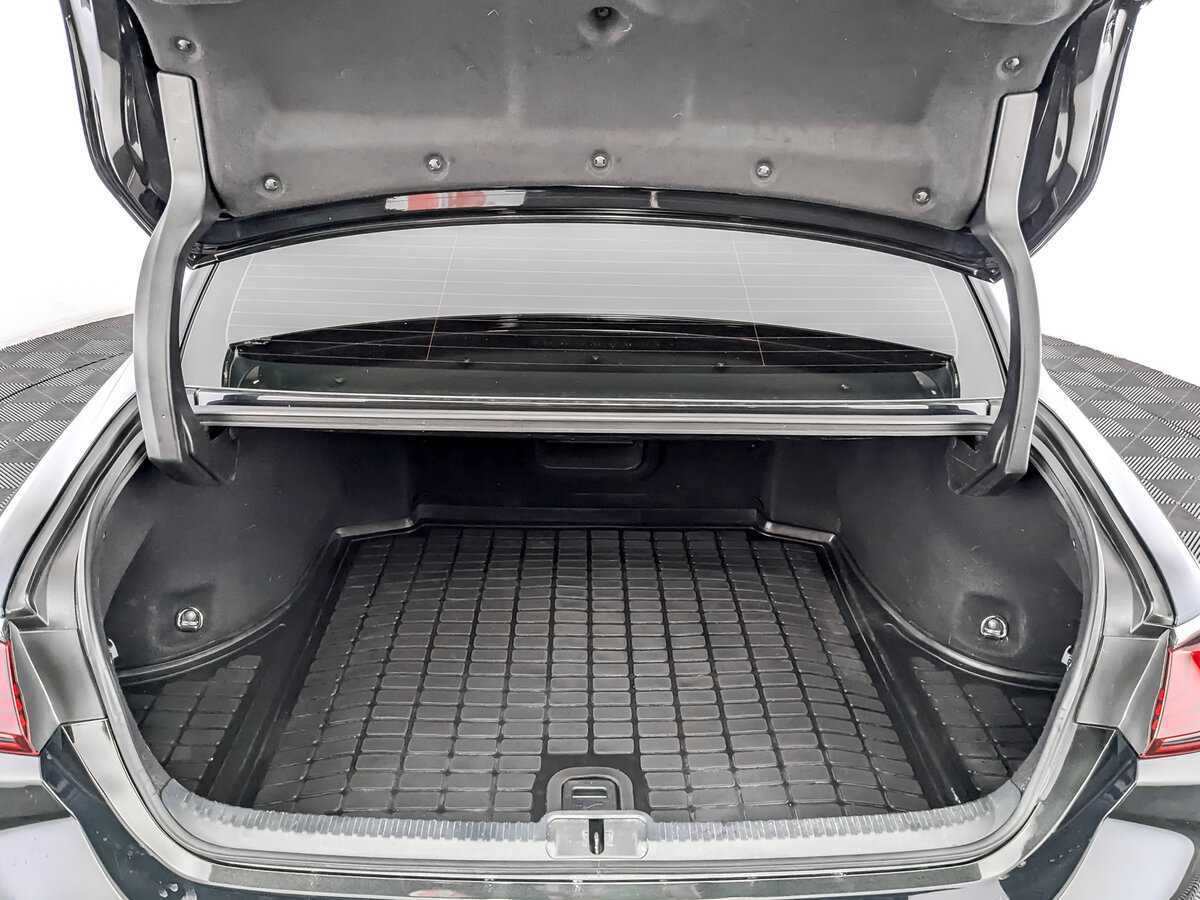 Lexus ES с пробегом — 2021 год. Фото: #9