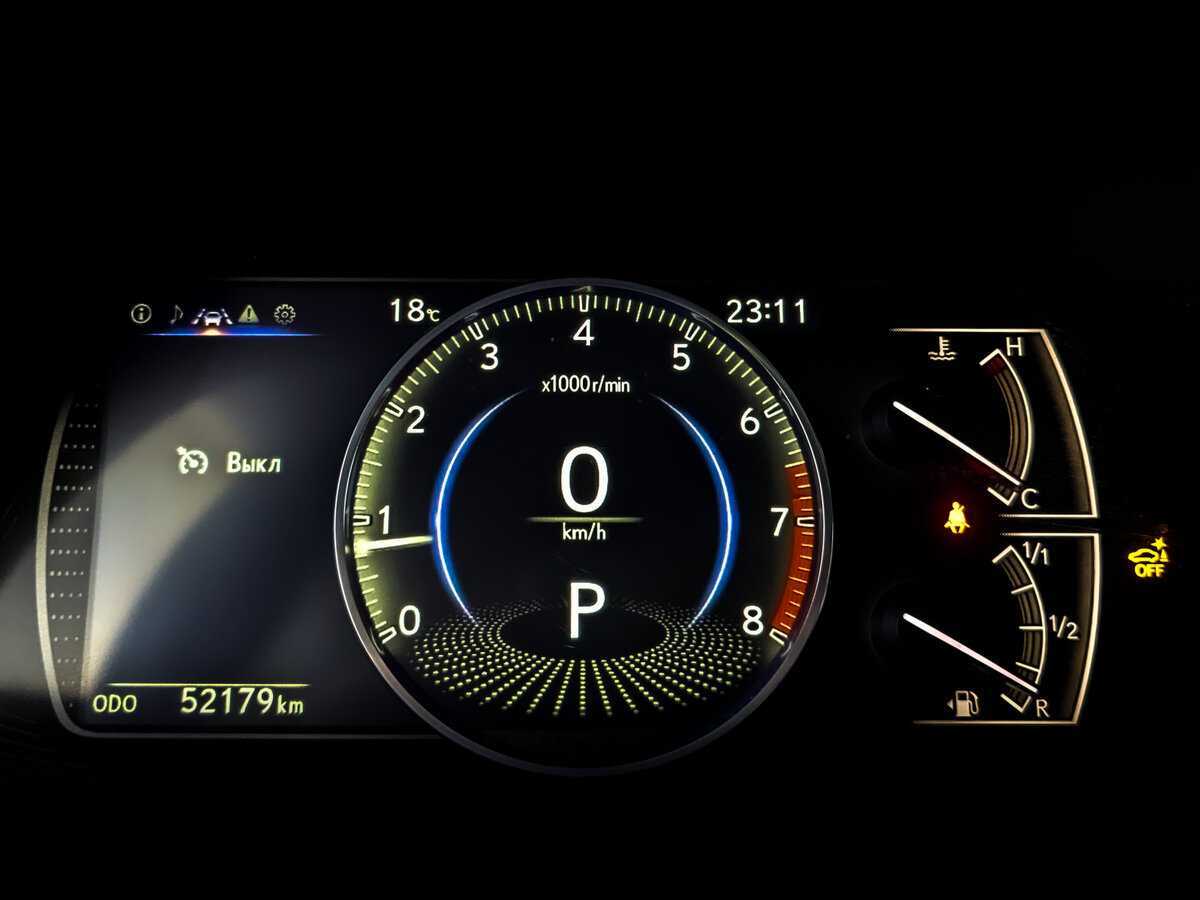 Lexus ES с пробегом — 2021 год. Фото: #12