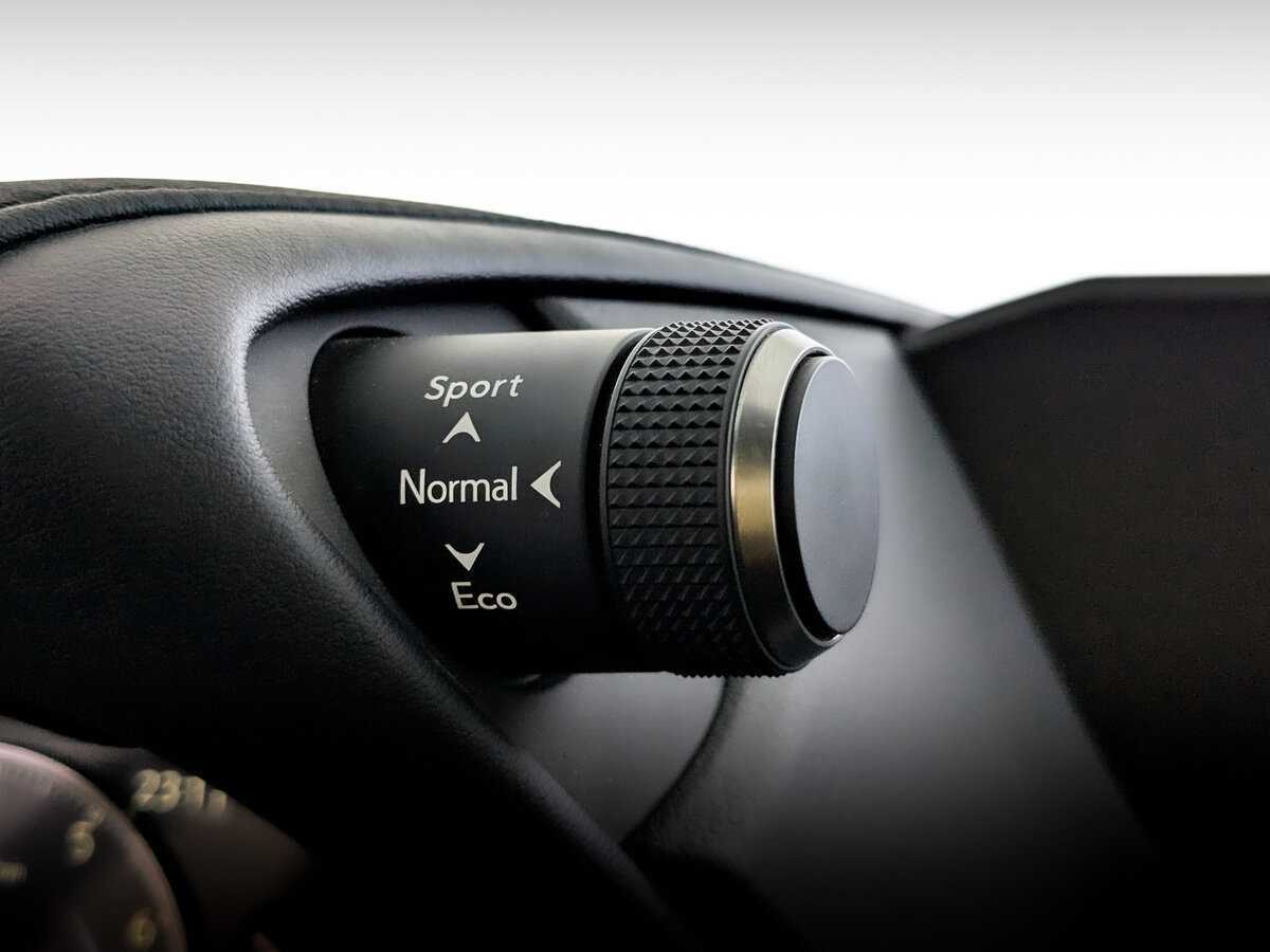 Lexus ES с пробегом — 2021 год. Фото: #27