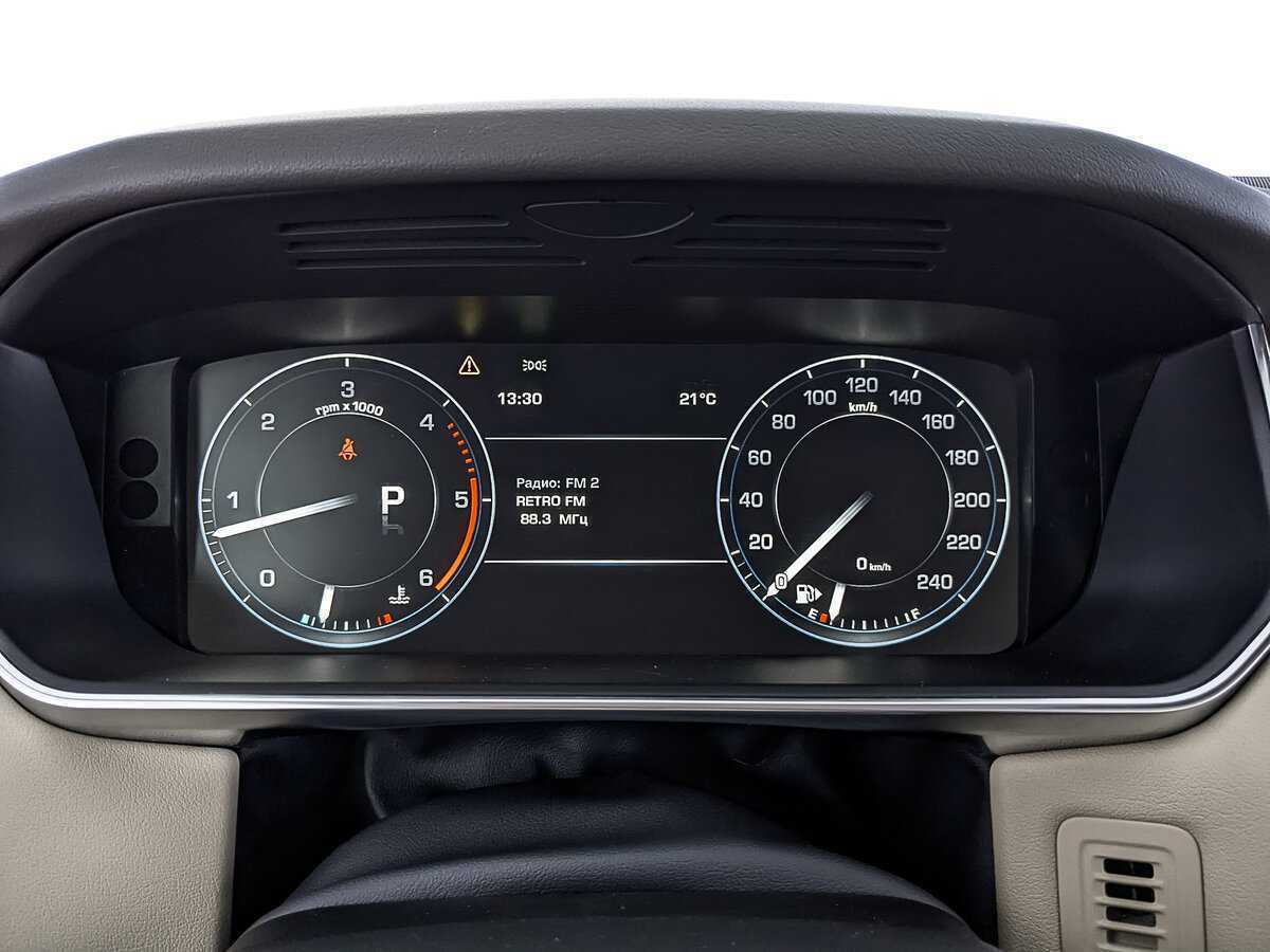 Land Rover Range Rover Sport с пробегом — 2015 год. Фото: #15