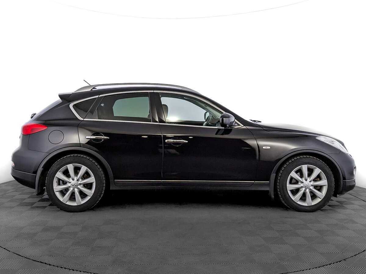 Infiniti EX с пробегом — 2012 год. Фото: #3