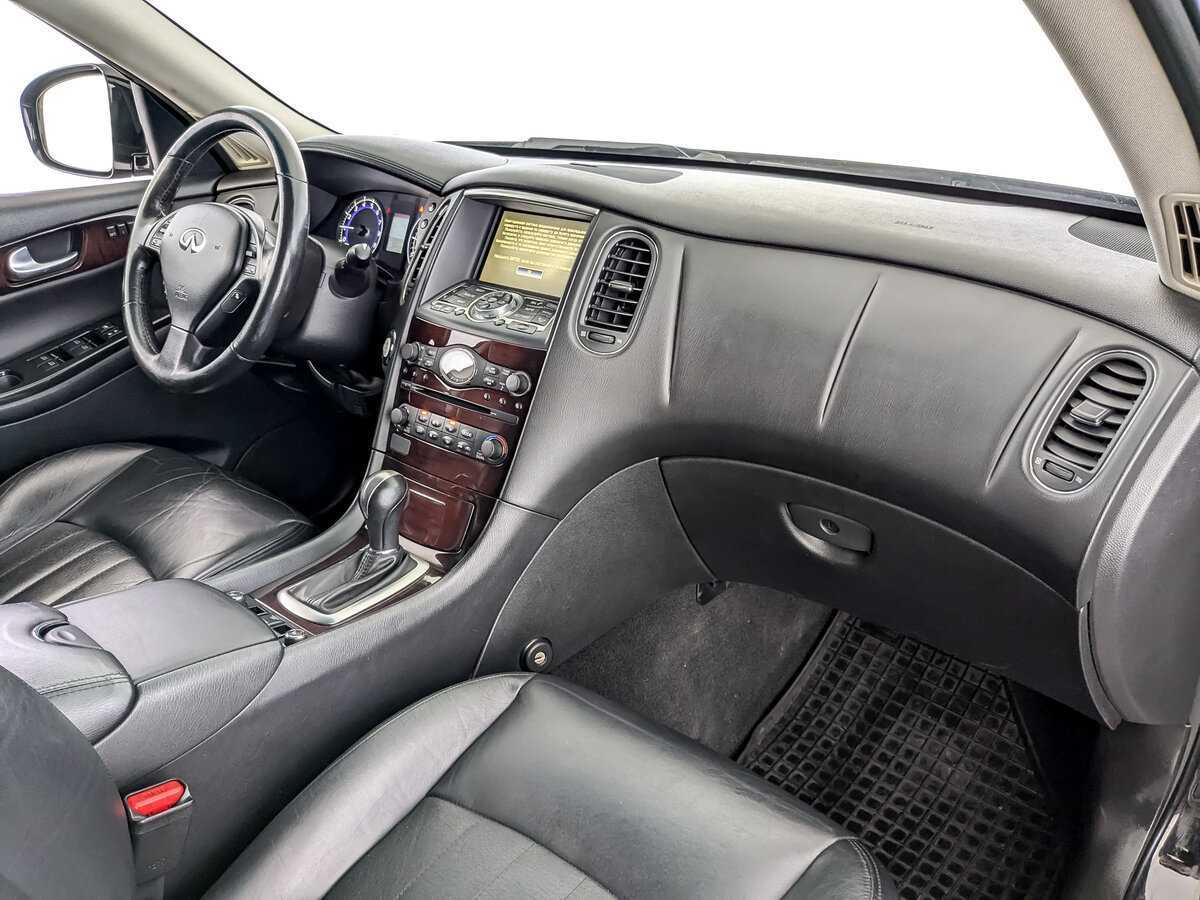 Infiniti EX с пробегом — 2012 год. Фото: #10