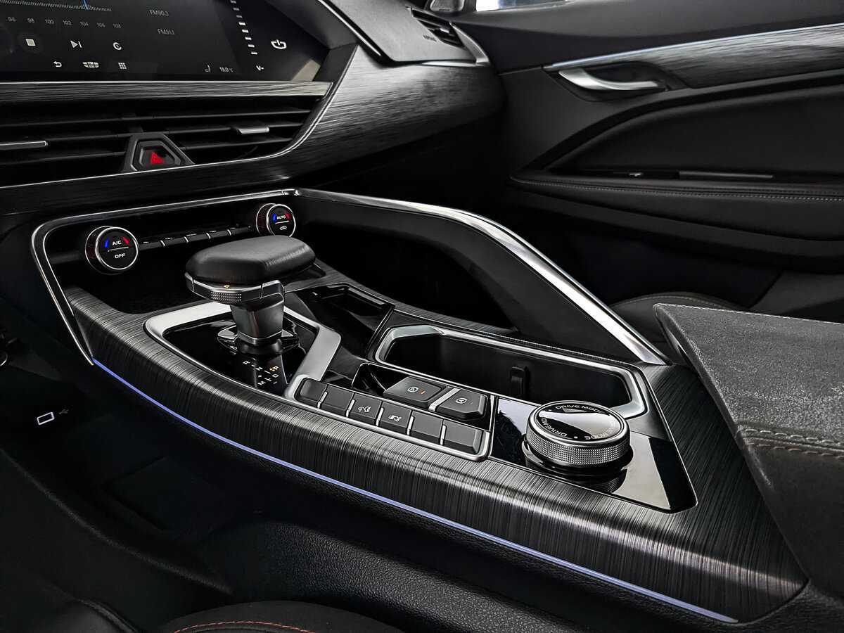 Geely Tugella с пробегом — 2023 год. Фото: #19