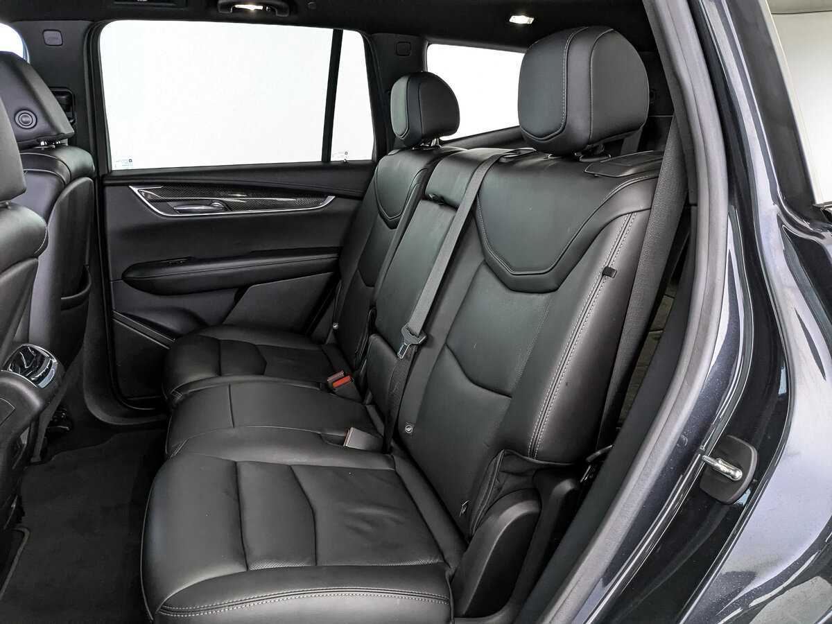 Cadillac XT6 с пробегом — 2020 год. Фото: #17