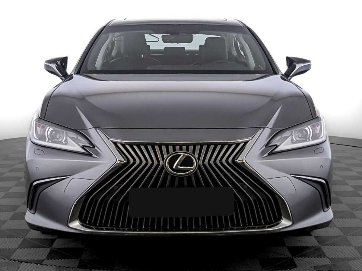Lexus ES с пробегом — 2019 год. Фото: #1
