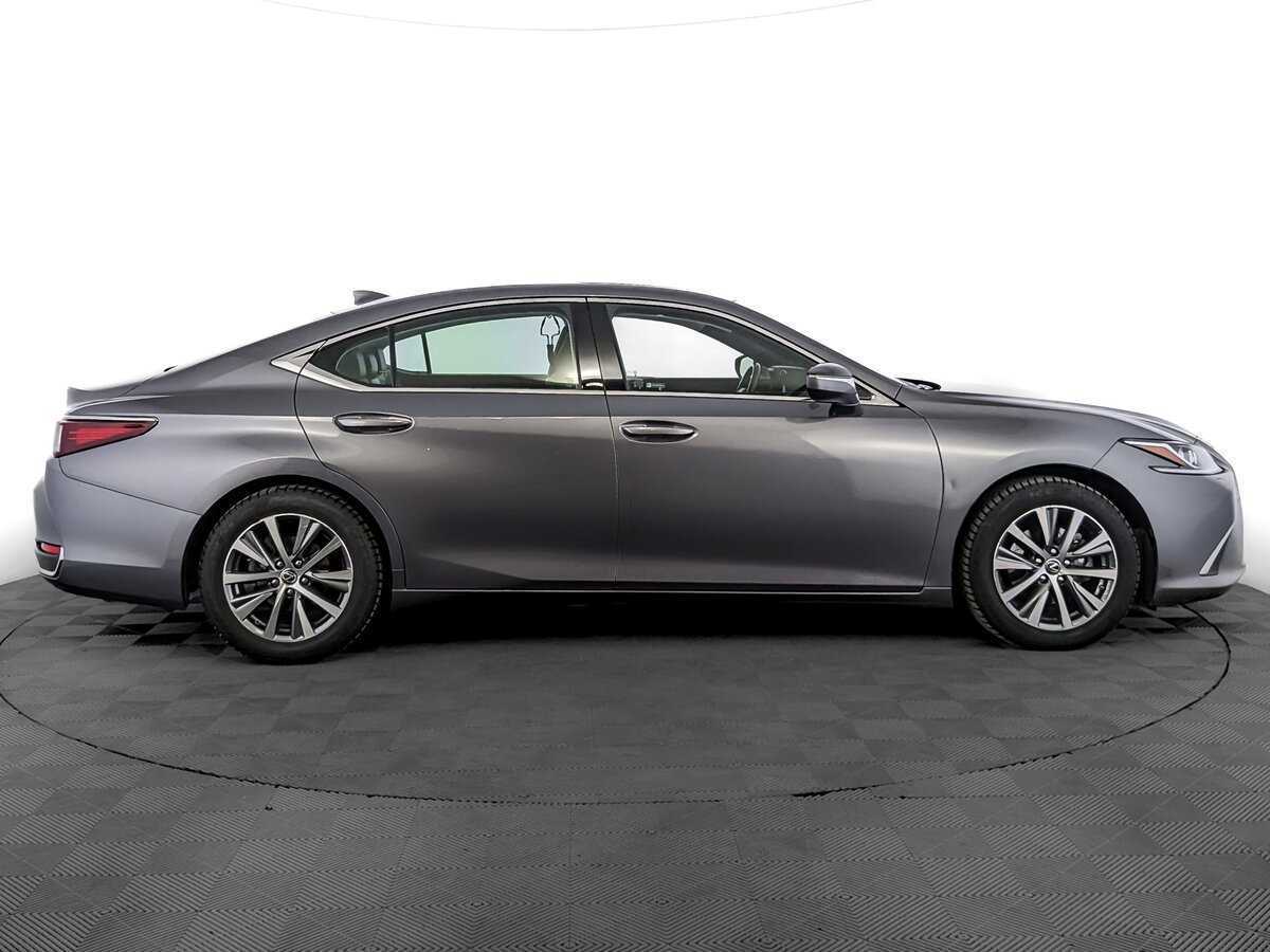 Lexus ES с пробегом — 2019 год. Фото: #3