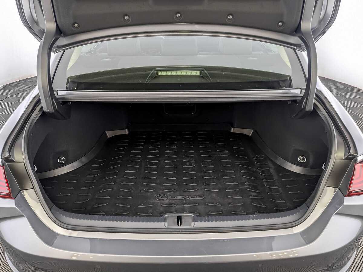 Lexus ES с пробегом — 2019 год. Фото: #9