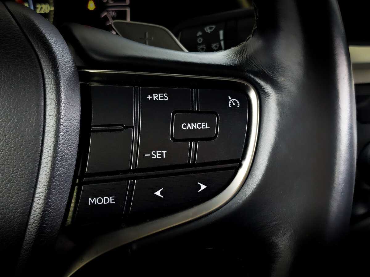 Lexus ES с пробегом — 2019 год. Фото: #29