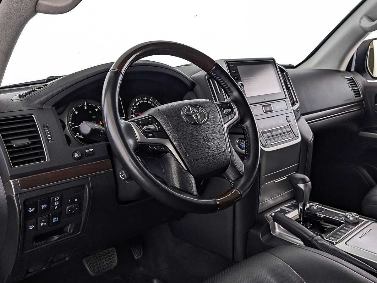 Toyota Land Cruiser с пробегом — 2020 год. Фото: #12