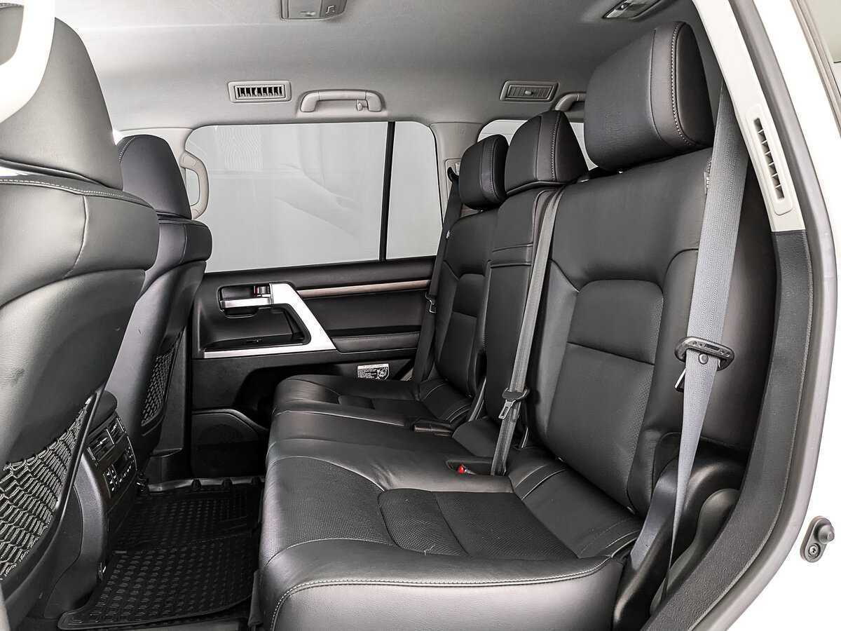 Toyota Land Cruiser с пробегом — 2020 год. Фото: #15