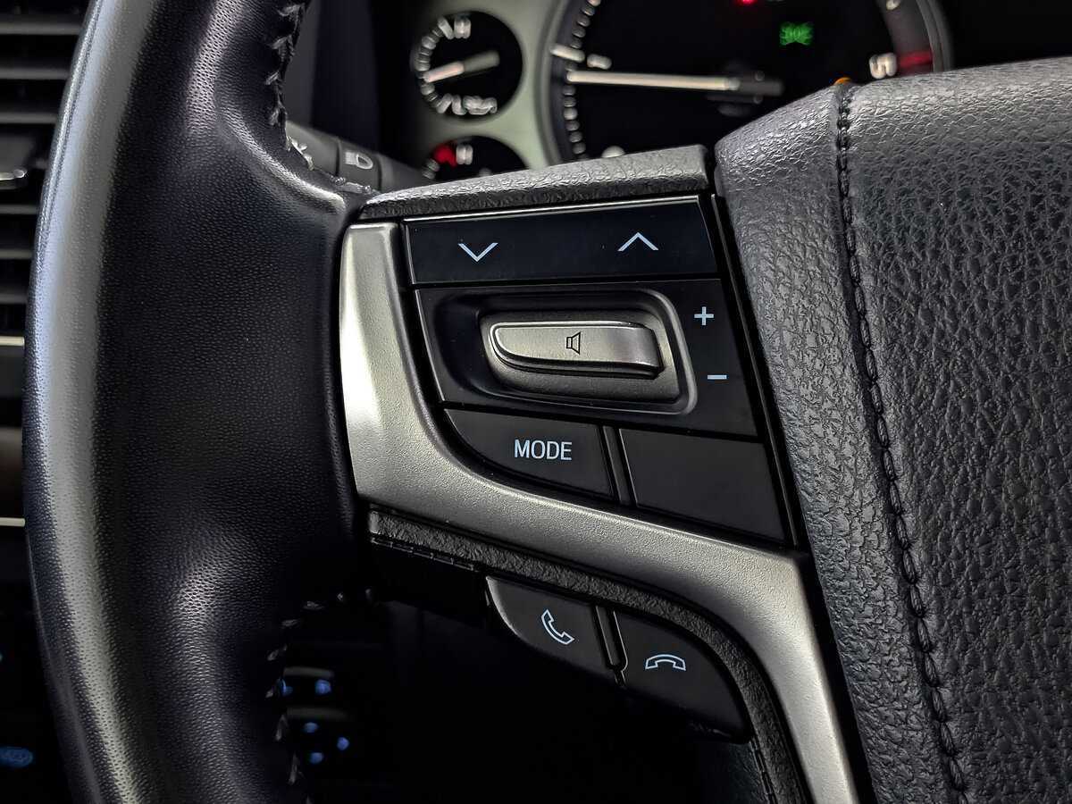 Toyota Land Cruiser с пробегом — 2020 год. Фото: #24