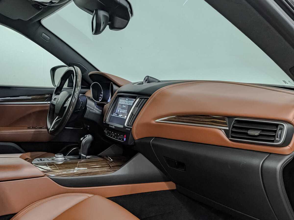 Maserati Levante с пробегом — 2017 год. Фото: #12