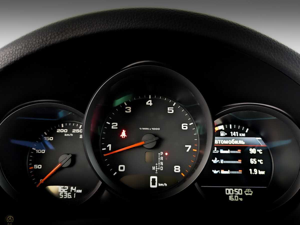 Porsche Macan с пробегом — 2018 год. Фото: #12