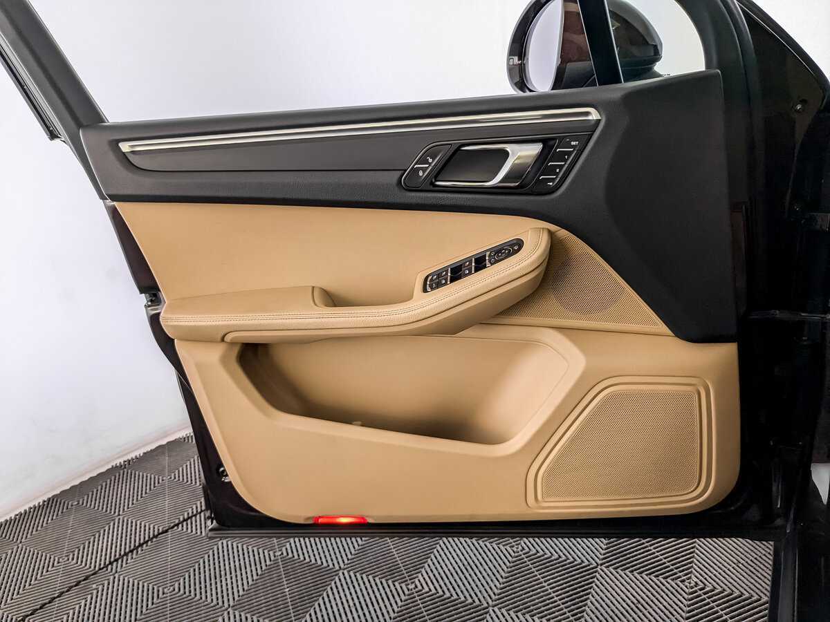 Porsche Macan с пробегом — 2018 год. Фото: #17