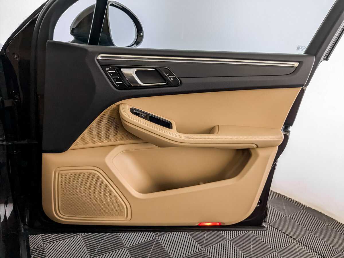 Porsche Macan с пробегом — 2018 год. Фото: #26