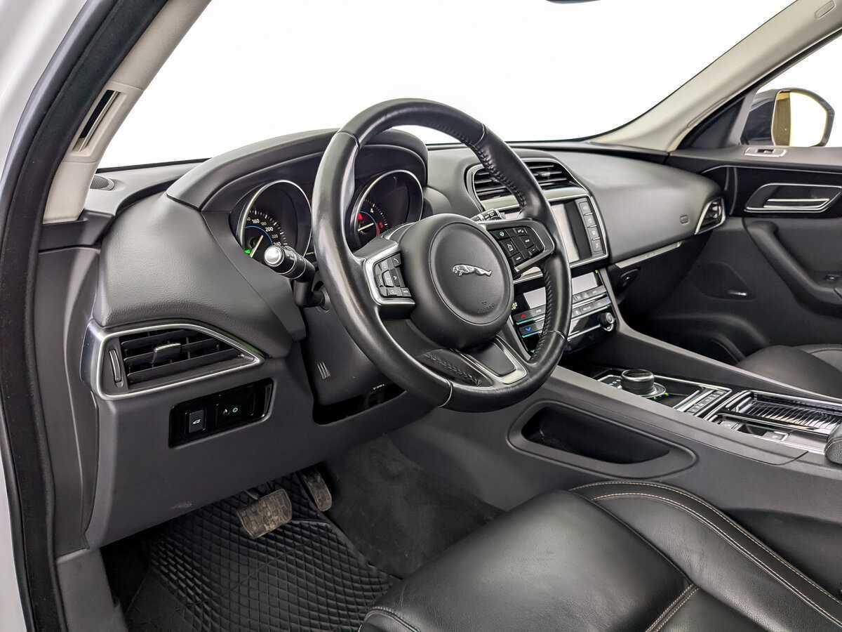 Jaguar F-Pace с пробегом — 2018 год. Фото: #15