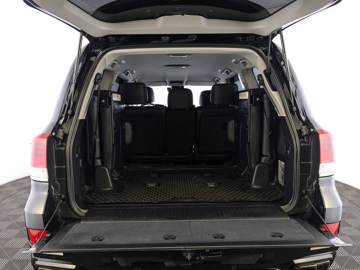 Toyota Land Cruiser с пробегом — 2018 год. Фото: #9