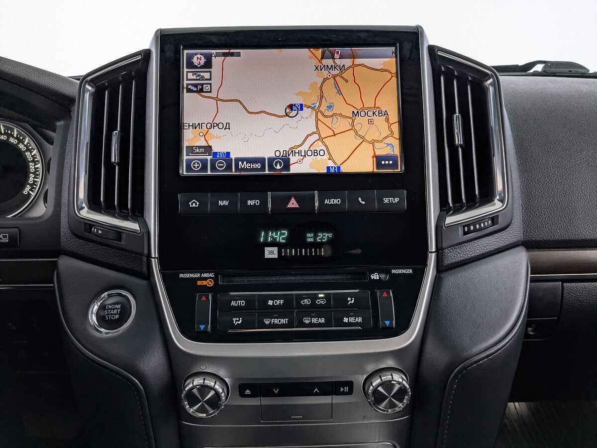 Toyota Land Cruiser с пробегом — 2018 год. Фото: #16