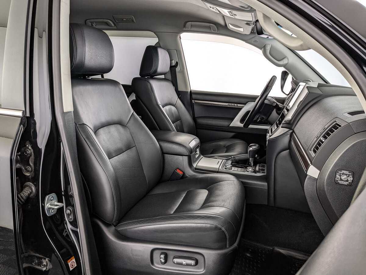 Toyota Land Cruiser с пробегом — 2018 год. Фото: #23