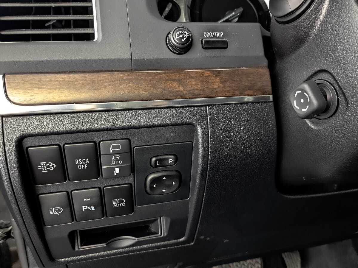 Toyota Land Cruiser с пробегом — 2018 год. Фото: #28
