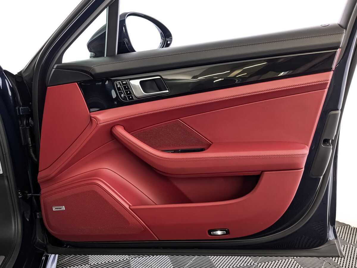 Porsche Panamera с пробегом — 2019 год. Фото: #24