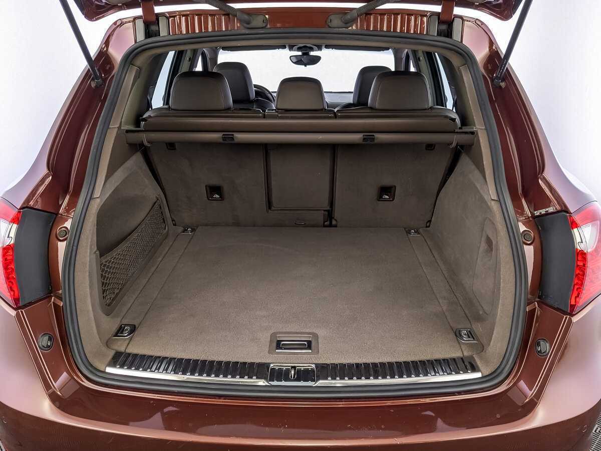 Porsche Cayenne с пробегом — 2013 год. Фото: #9