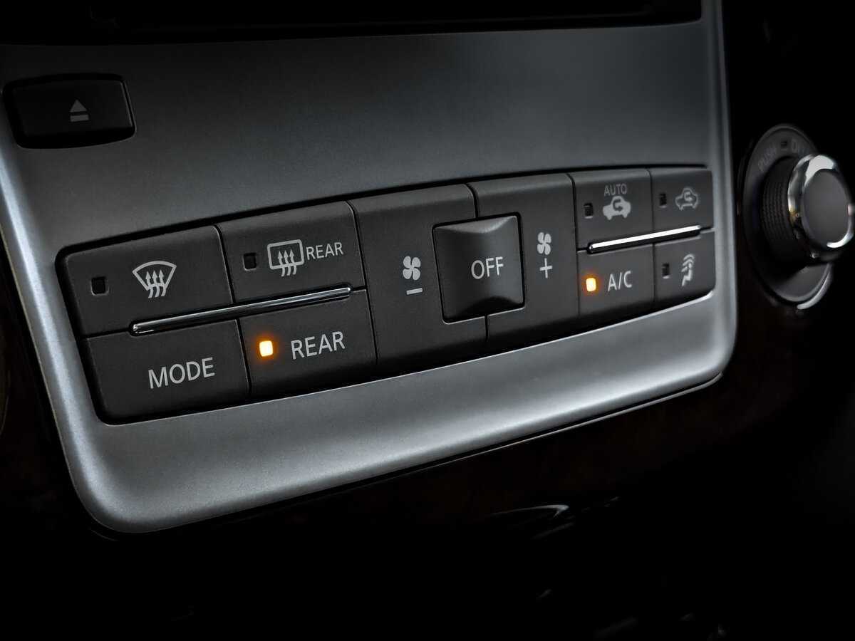 Infiniti QX80 с пробегом — 2018 год. Фото: #27