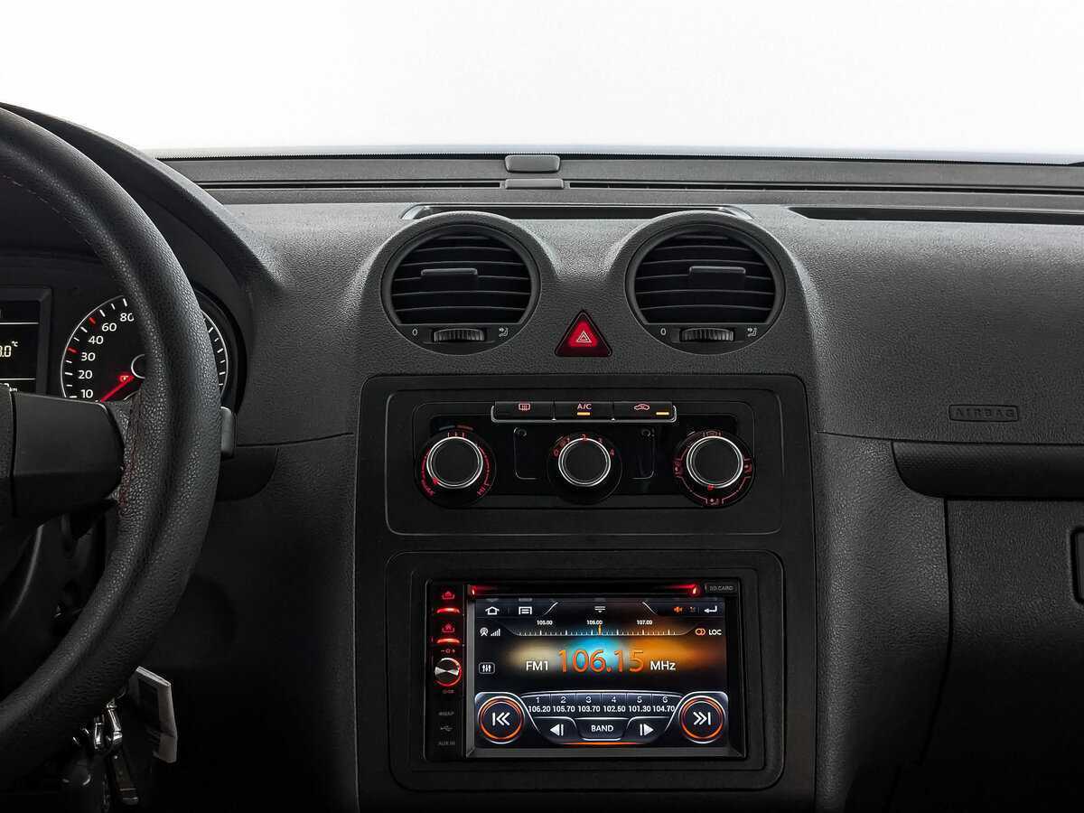 Volkswagen Caddy с пробегом — 2013 год. Фото: #16