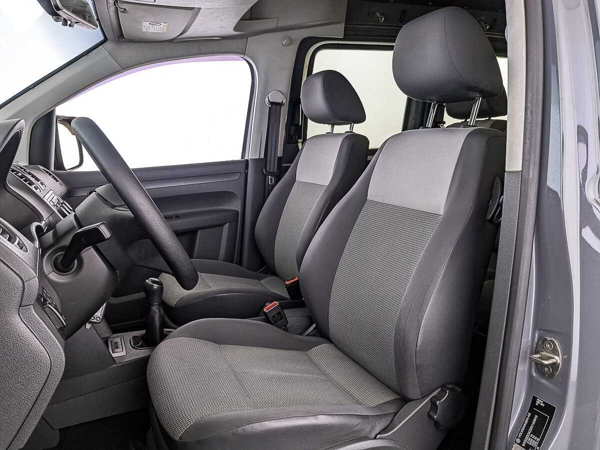 Volkswagen Caddy с пробегом — 2013 год. Фото: #19