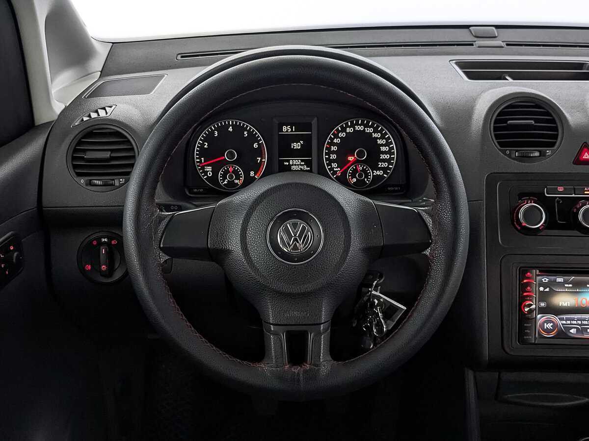 Volkswagen Caddy с пробегом — 2013 год. Фото: #21