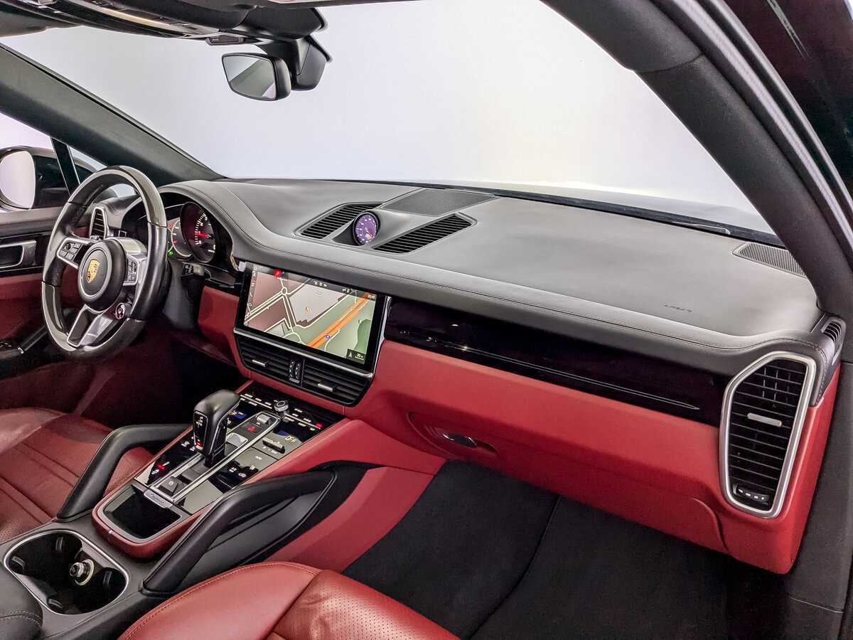 Porsche Cayenne с пробегом — 2020 год. Фото: #10