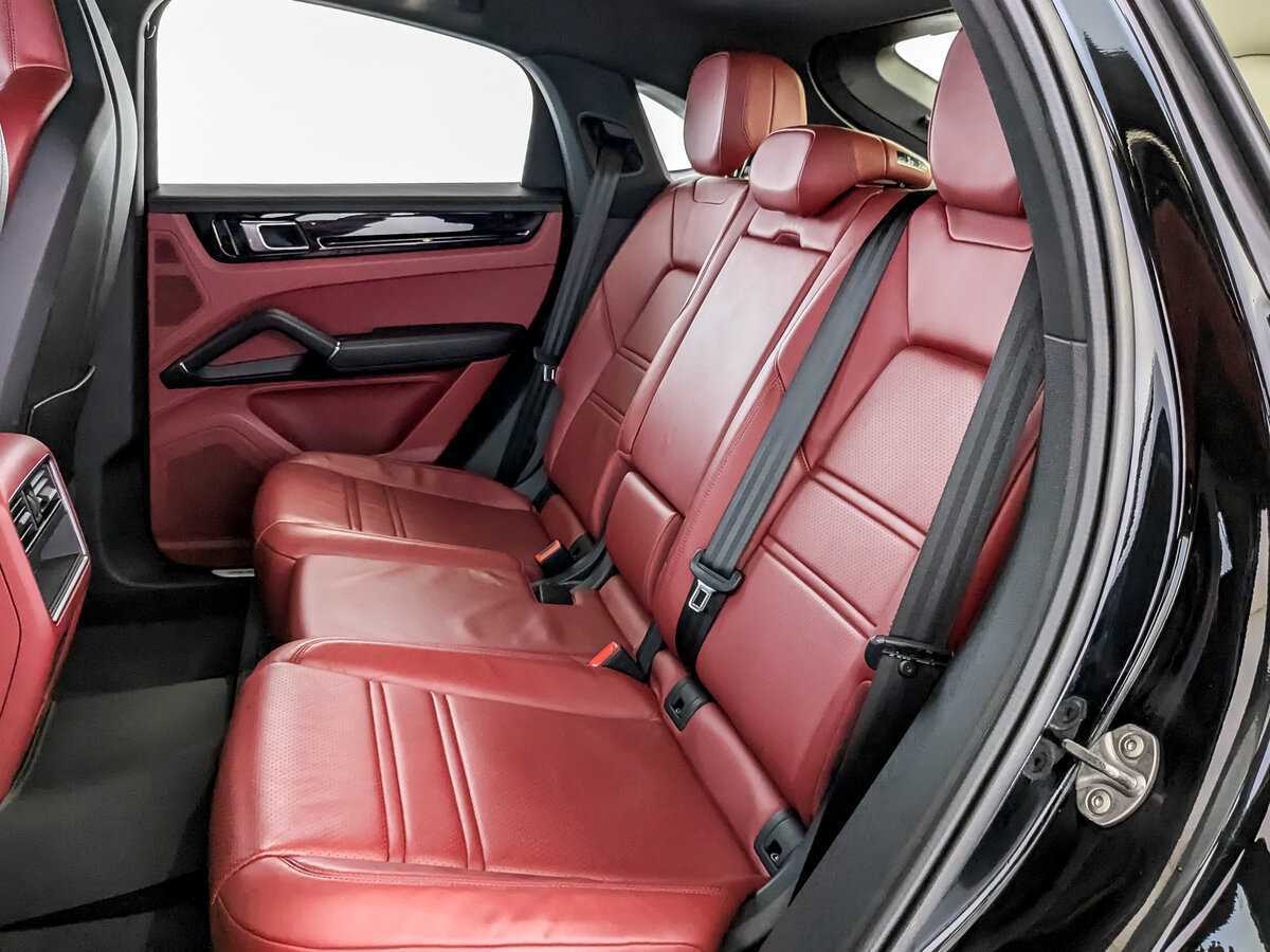 Porsche Cayenne с пробегом — 2020 год. Фото: #11