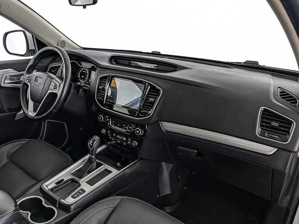 Geely Emgrand X7 с пробегом — 2018 год. Фото: #12