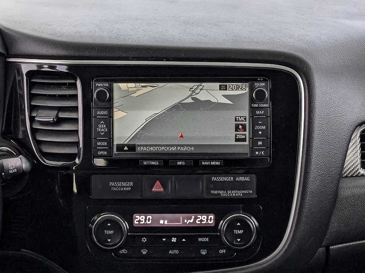 Mitsubishi Outlander с пробегом — 2014 год. Фото: #15