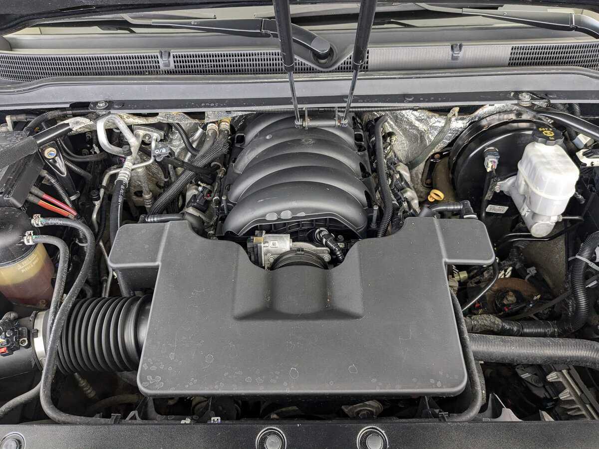 Cadillac Escalade с пробегом — 2016 год. Фото: #8