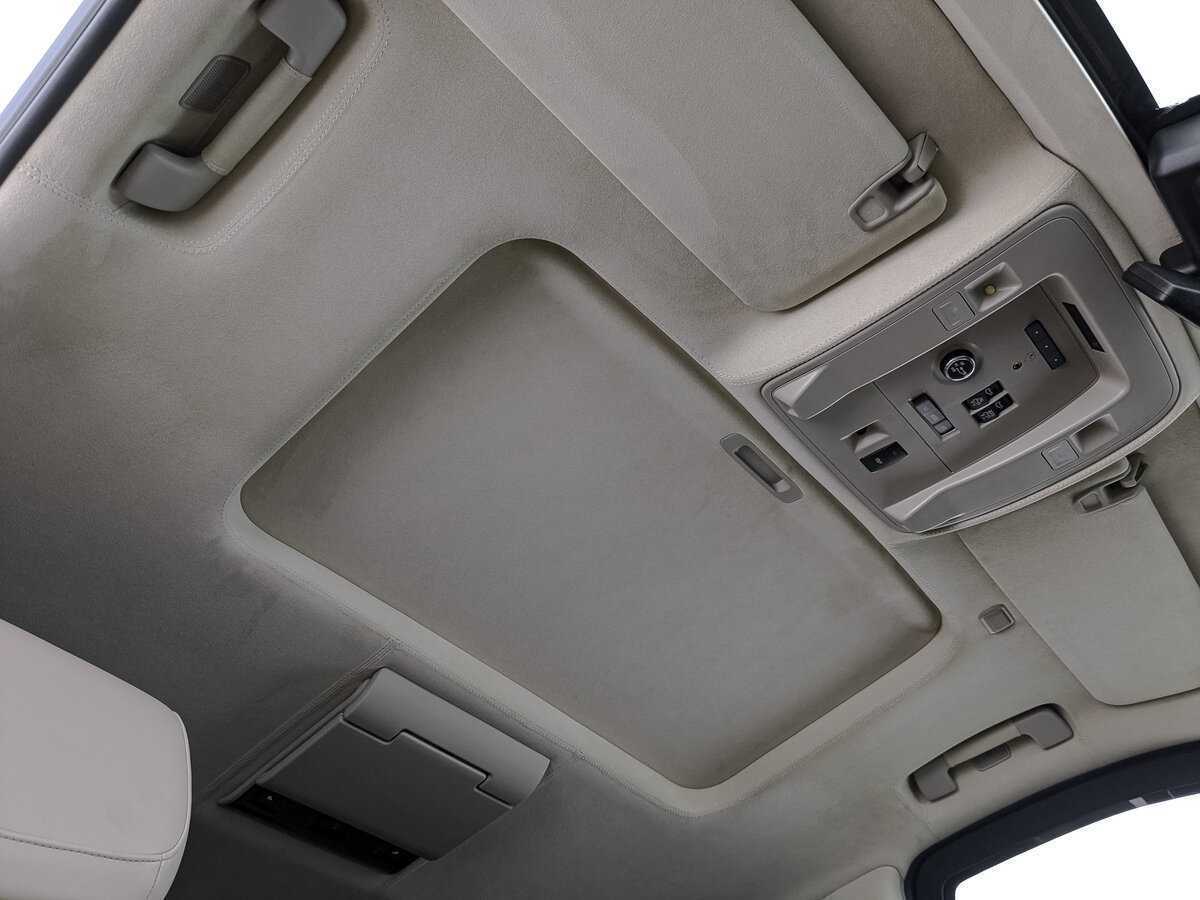 Cadillac Escalade с пробегом — 2016 год. Фото: #19